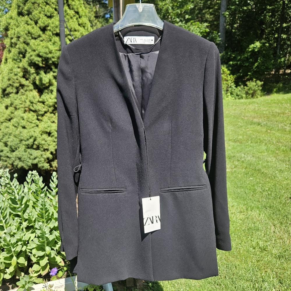 $129 NWT! ZARA black blazer